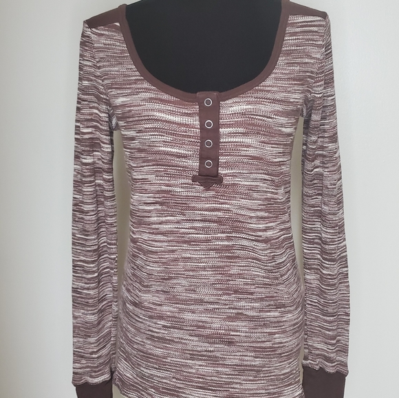 Roxy long sleeve thermal tee size medium - Picture 3 of 7